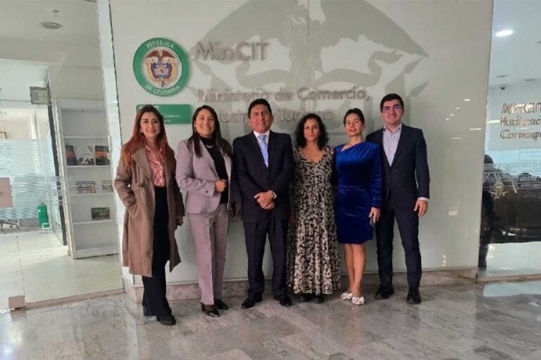 Reunión Perú-Colombia sobre Parques Eco-Industriales en el MINCIT